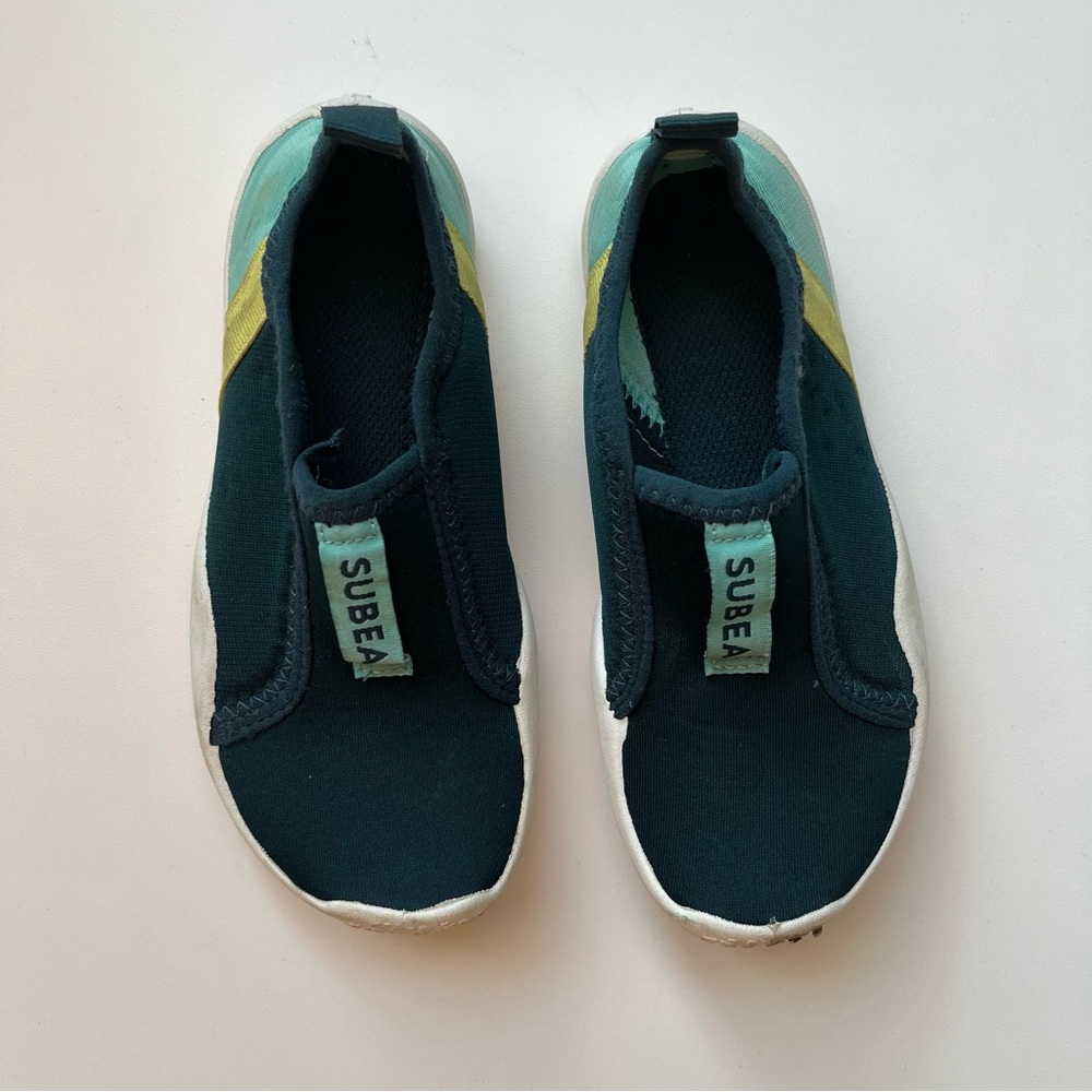 SUBEA Kids water shoes size 12.5-13 unisex